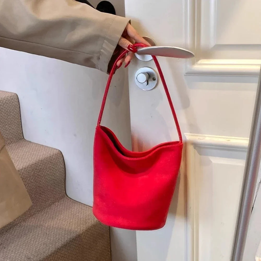 2025 Women Suede Bucket Bag Large Capacity Women's Commuting Bags Retro Trendy Solid Color Tote Handbags Faux Suede Shoulder Bag